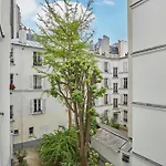 Superb Apartment Invalides Eiffel Tower